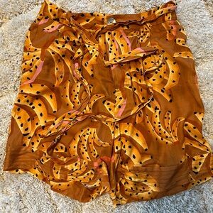 Raining bananas FARM trouser shorts NEW size L